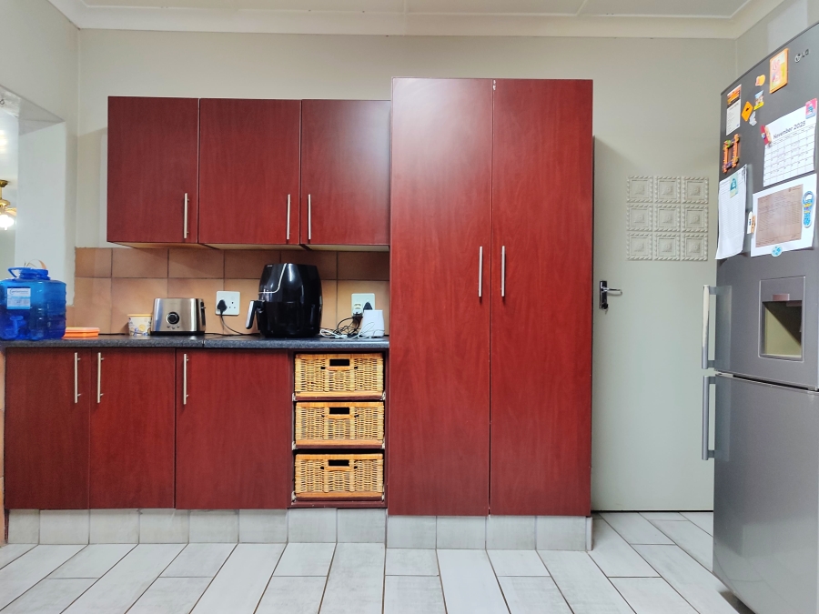 4 Bedroom Property for Sale in Irene Park North West